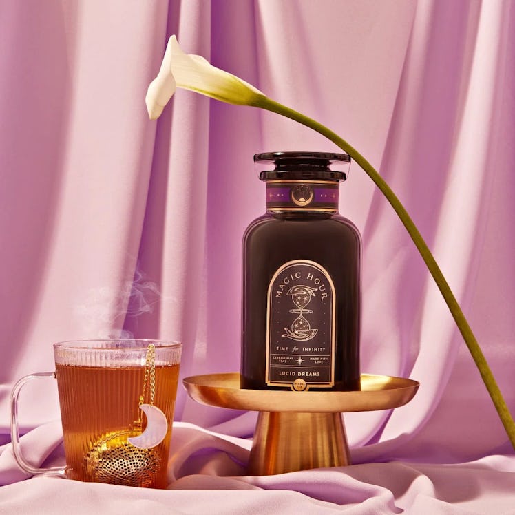 Magic Hour Lucid Dreams: Tulsi-Turmeric Herbal Tea for Sleep & Calm