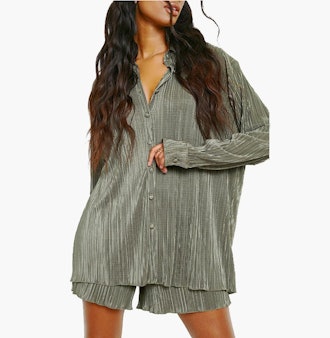 NUFIWI Oversized Pleated Button Down Set (2 Pieces) 