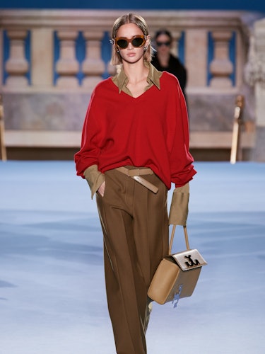 a look from Tory Burch fall 2023 runway