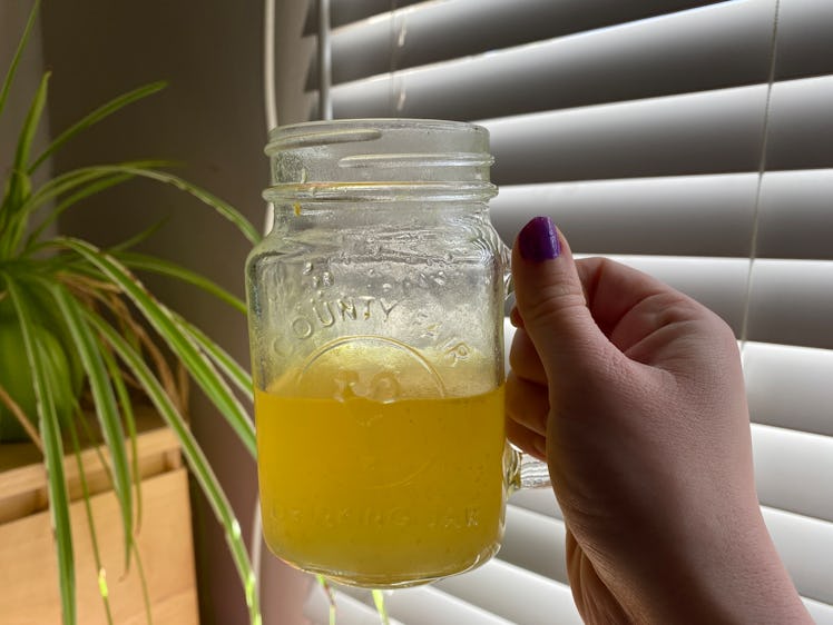 Bone broth is good for your gut health and digestion, so I drank homemade bone broth for a week. 