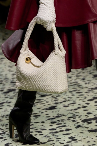 The Top Fall 2023 Handbag Trends Include Glitzy Baguettes and Slouchy  Silhouettes