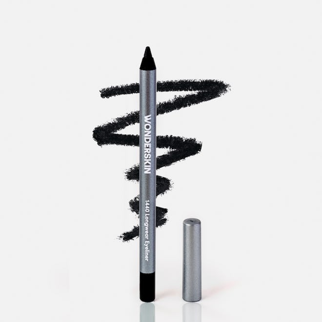 The new WONDERSKIN 1440 Long Wear Eyeliner is beloved by celebrities and pro makeup artists alike