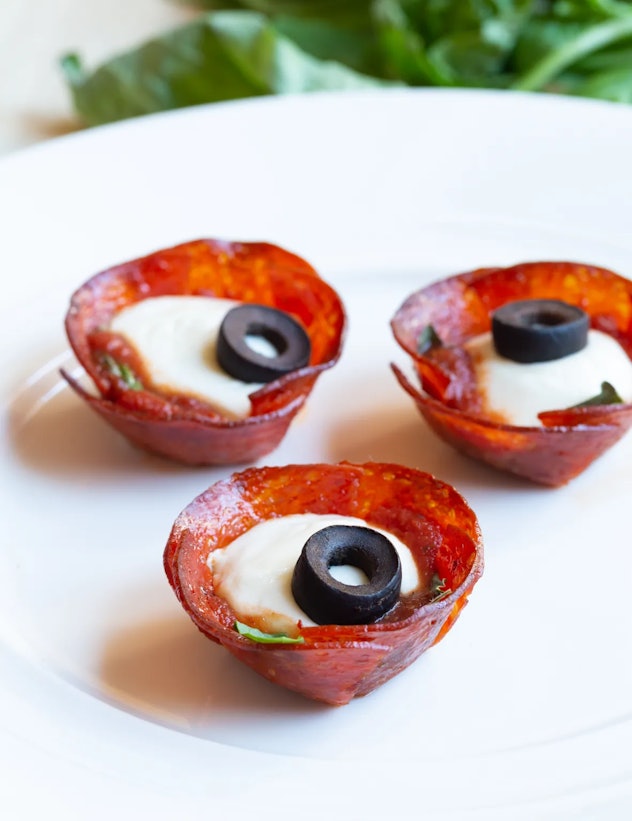 pepperoni pizza cups