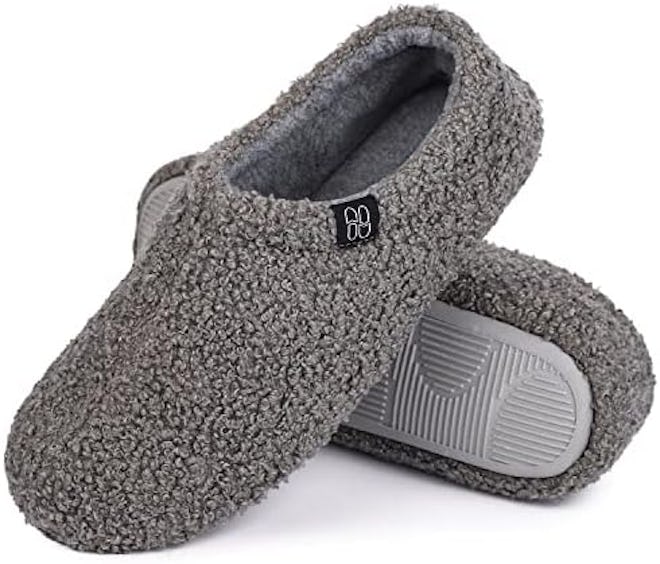 HomeTop Fuzzy Memory Foam Slippers