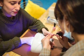 Recent research suggests that long-term exposure to UV mani lamps could contribute to cancer risk.