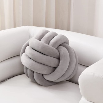 Sioloc Soft Knot Ball Pillow