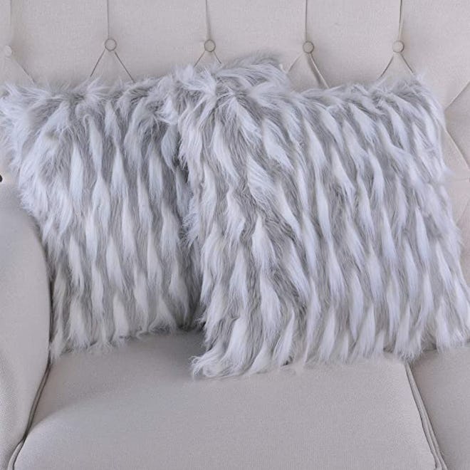 Home Soft Things Feathery Faux Fur Pillow Cover (Set of 2) 