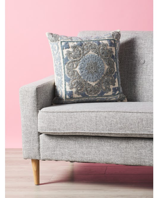 What is the Grandmillennial home decor style? Here&rsquo;s what you need to know.