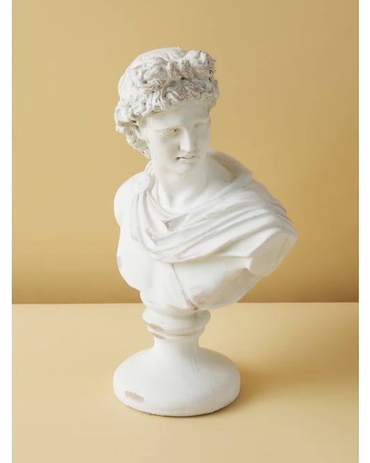 What is the Grandmillennial home decor style? Here&rsquo;s what you need to know.