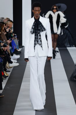 Nina Ricci Fall 2023 Paris Fashion Week Review: Harris Reed’s Dramatic ...