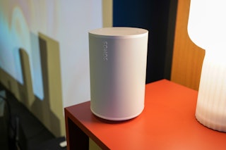 Sonos Era 100 smart speaker in white by Raymond Wong for Inverse