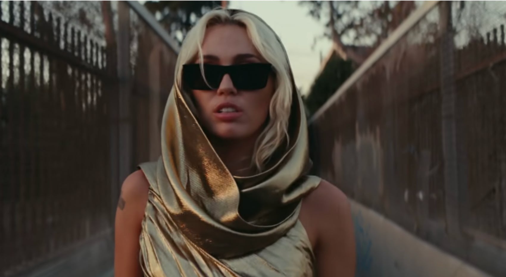 Miley Cyrus in her &ldquo;Flowers&rdquo; music video