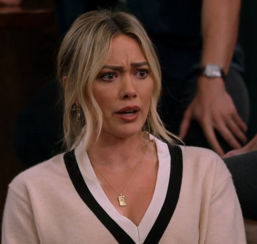 Hilary Duff's 'How I Met Your Father' character had a flashback to her 'Lizzie McGuire' days.