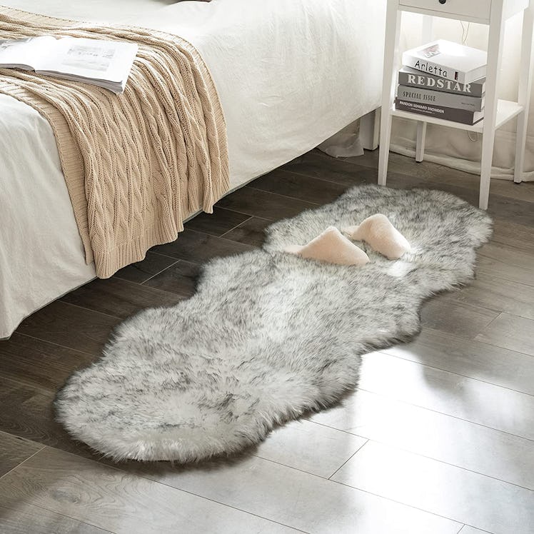 MIULEE Fluffy Area Rug