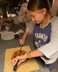 hailey bieber chicken wings