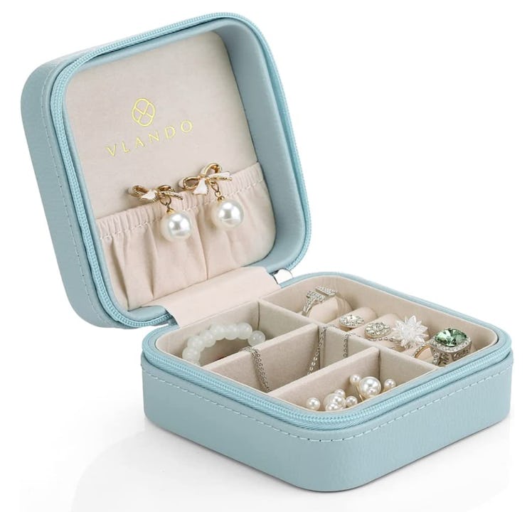 Vlando Small Travel Jewelry Box