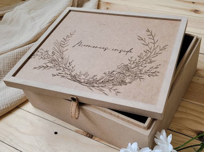 Mother's Day gifts for mother-in-law: keepsake box
