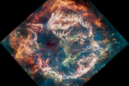 仙后座A (Cas)、超新星遗迹位于距离地球约11000光年的constel……