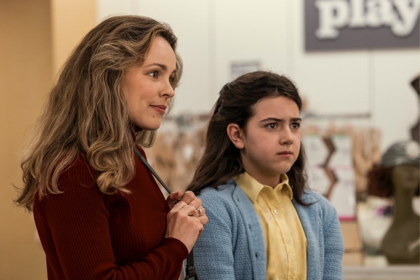 Rachel McAdams and Abby Ryder Fortson in 'Are You There God? It's Me Margaret.'