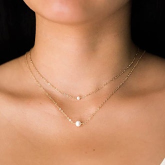 Tasiso Dainty Pearl Necklace