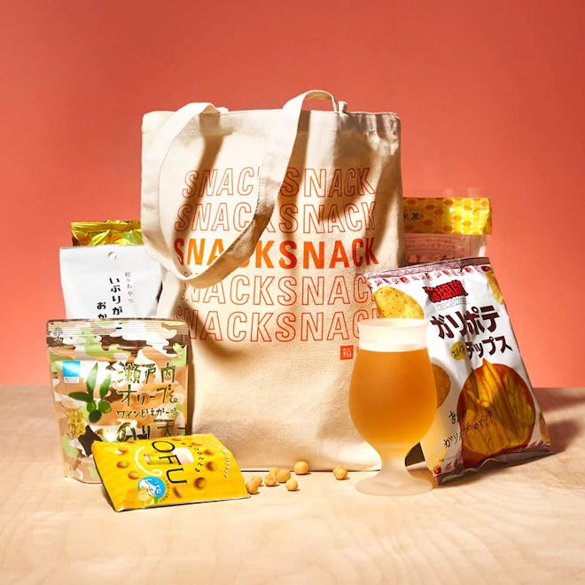 A Mother's Day gift box idea: Japanese snacks and a beer glass