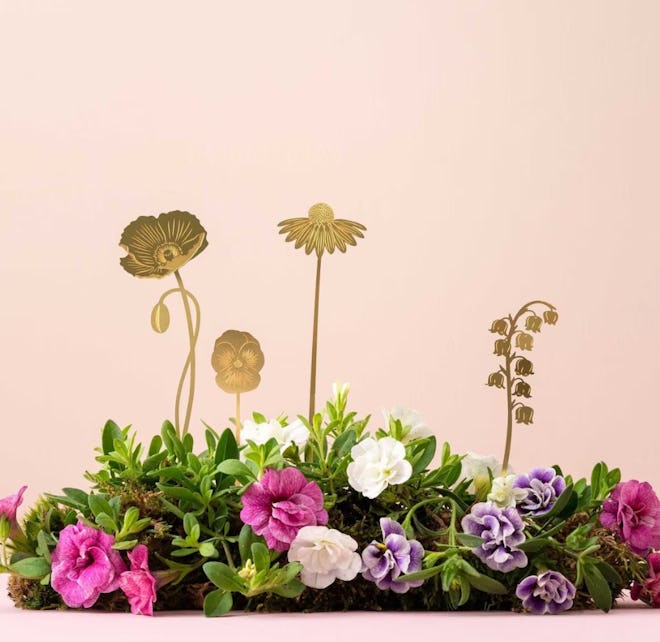 Mother's Day gifts for plant lovers: floral flower picks to decorate your indoor planters