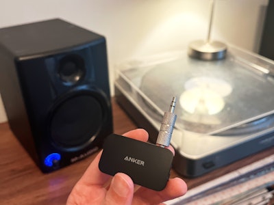 Anker Soundsync Bluetooth dongle adds Bluetooth to any old speaker system
