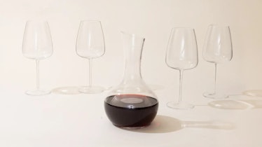 Decanter With Red Wine Glasses Set