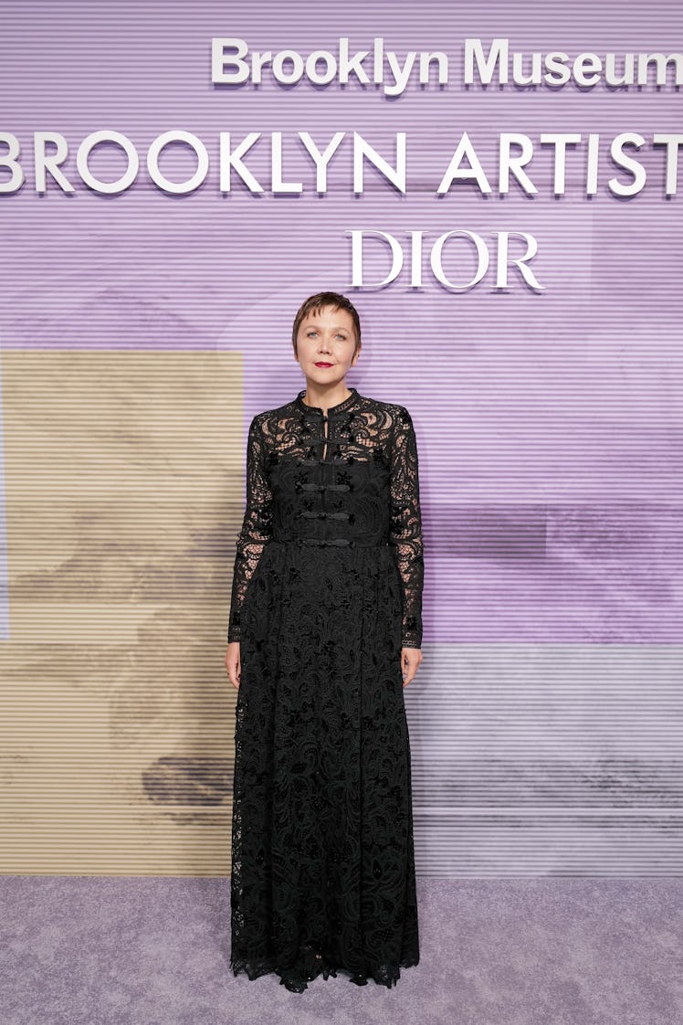 maggie gyllenhaal at the dior brooklyn museum artist's ball