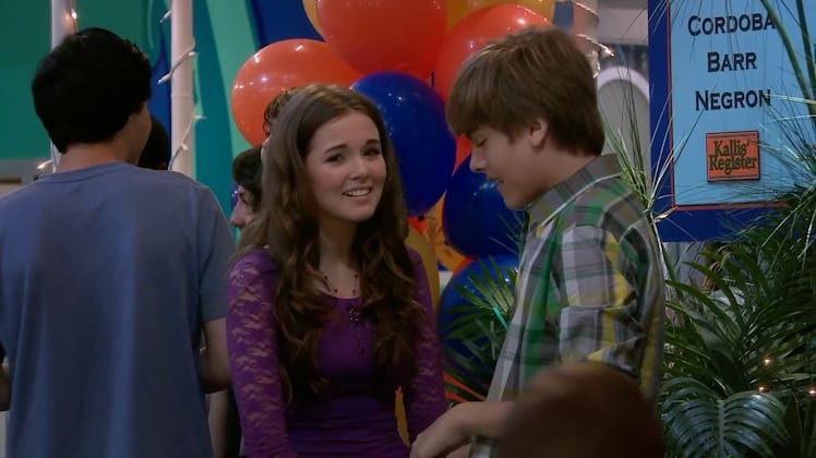 Zoey Deutch appeared on 'The Suite Life on Deck.'