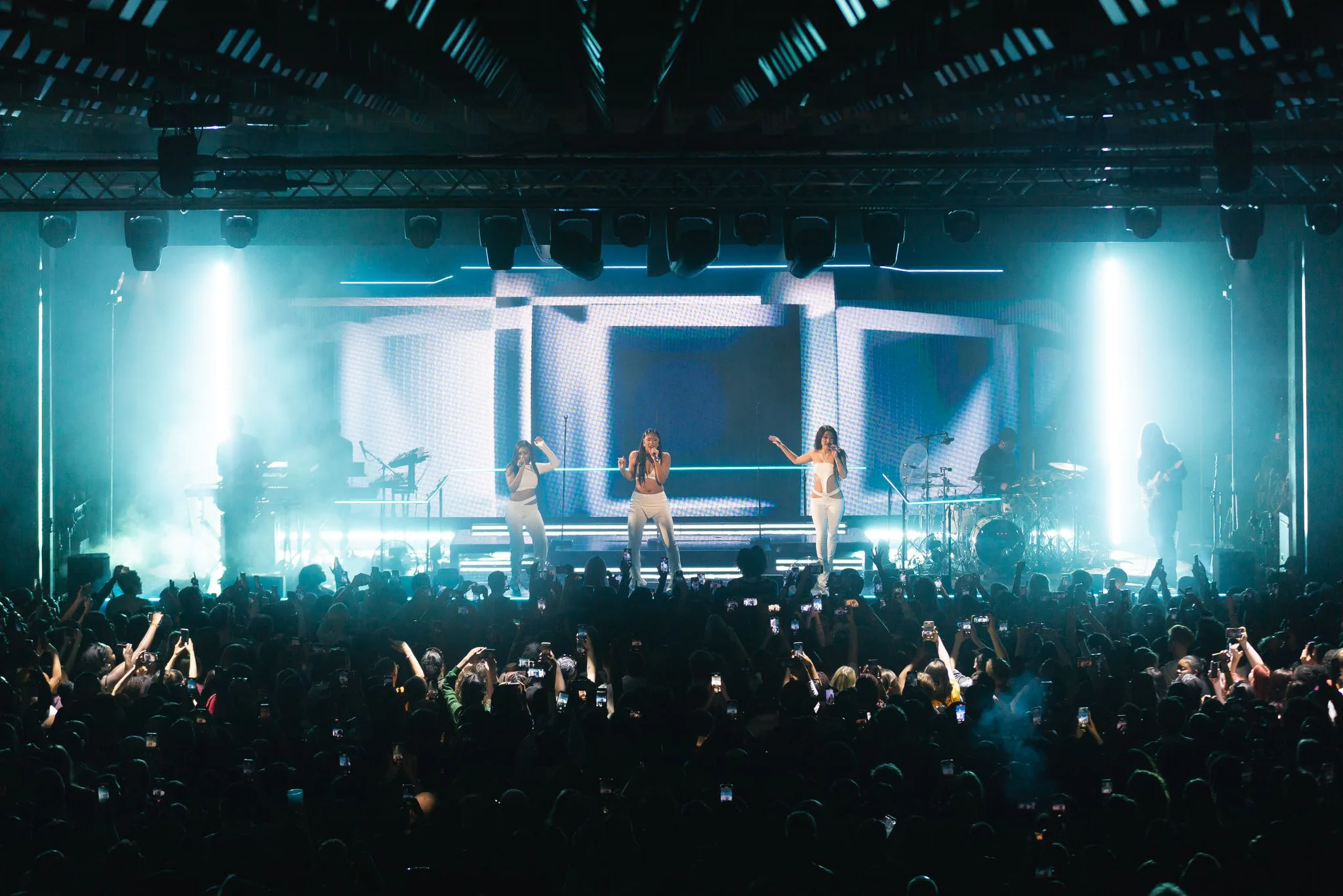 FLO’s Creative Director On The Making Of Their Throwback Debut Tour