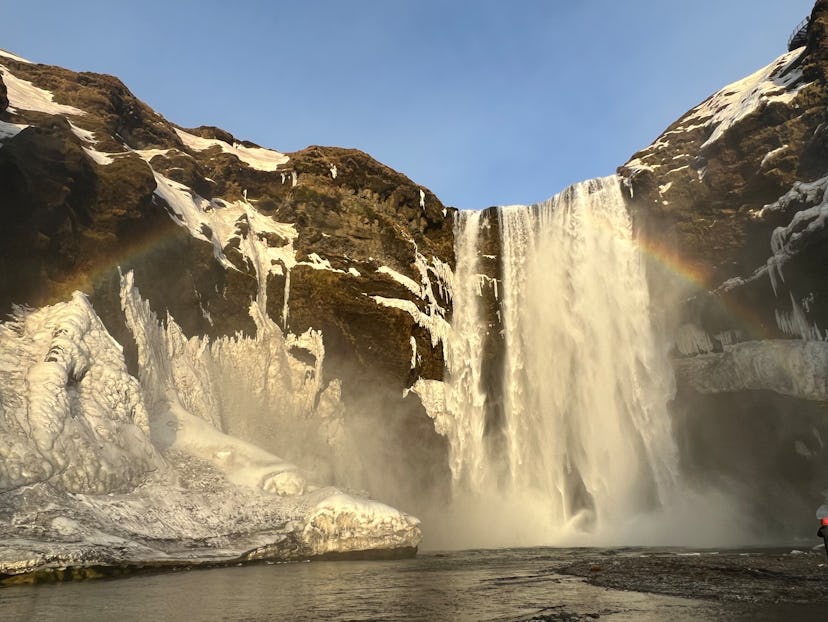 How to travel solo to Iceland.