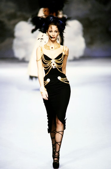 Chanel Spring 1992 Couture Runway Show Model Christy Turlington 