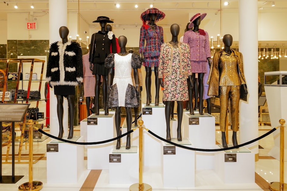At What Goes Around Comes Around, Store Designs Reflect Founders' Passion  for Luxury Vintage Resale - Retail TouchPoints