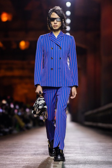 HoYeon Jung walks the runway during the Louis Vuitton pre-fall 2023 show 