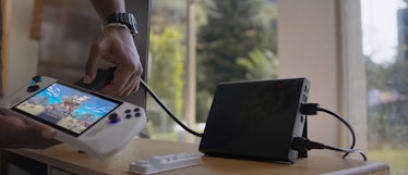 The Asus ROG Ally plugging into an external GPU.