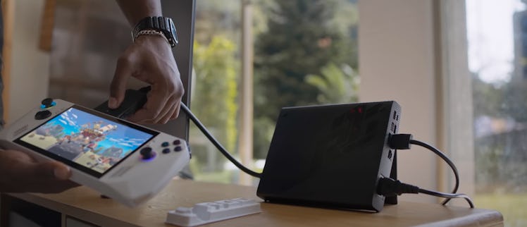 The Asus ROG Ally plugging into an external GPU.