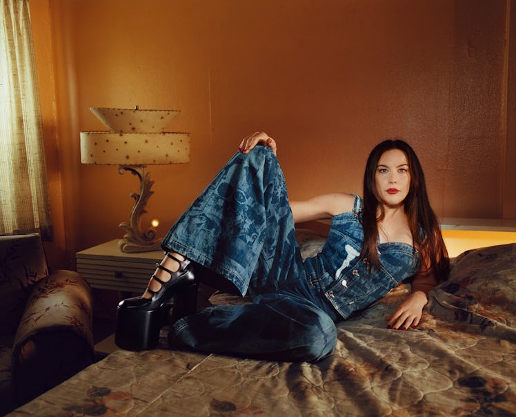 liv tyler in the new heaven by marc jacobs campaign