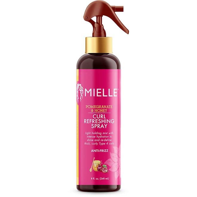 mielle pomegranate and honey curl refreshing spray is the best curl refreshing hairspray for curly h...