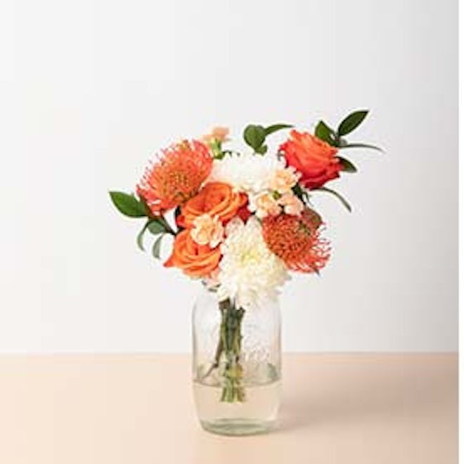Fresh flowers, a sweet gesture when thinking of Mother's Day gifts for grandma