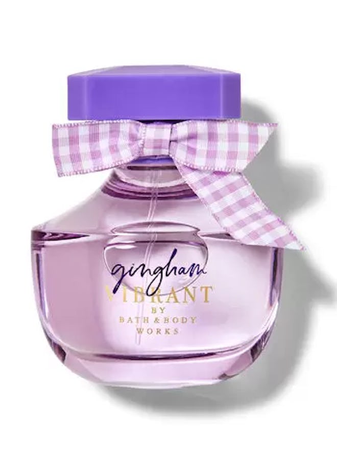 Gingham vibrant from bath & body works, a great idea for Mother's Day gifts for grandma