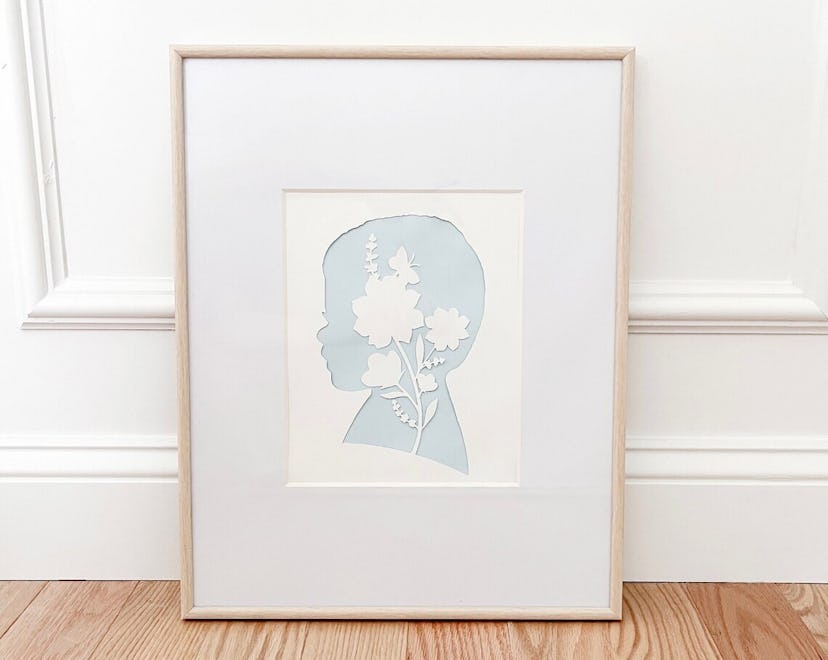 This Heirloom Child Silhouette from Etsy is a beautiful mother's day gift idea for grandma