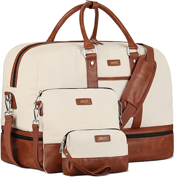Weekender bag set for women, a great Mother's Day gift for grandma