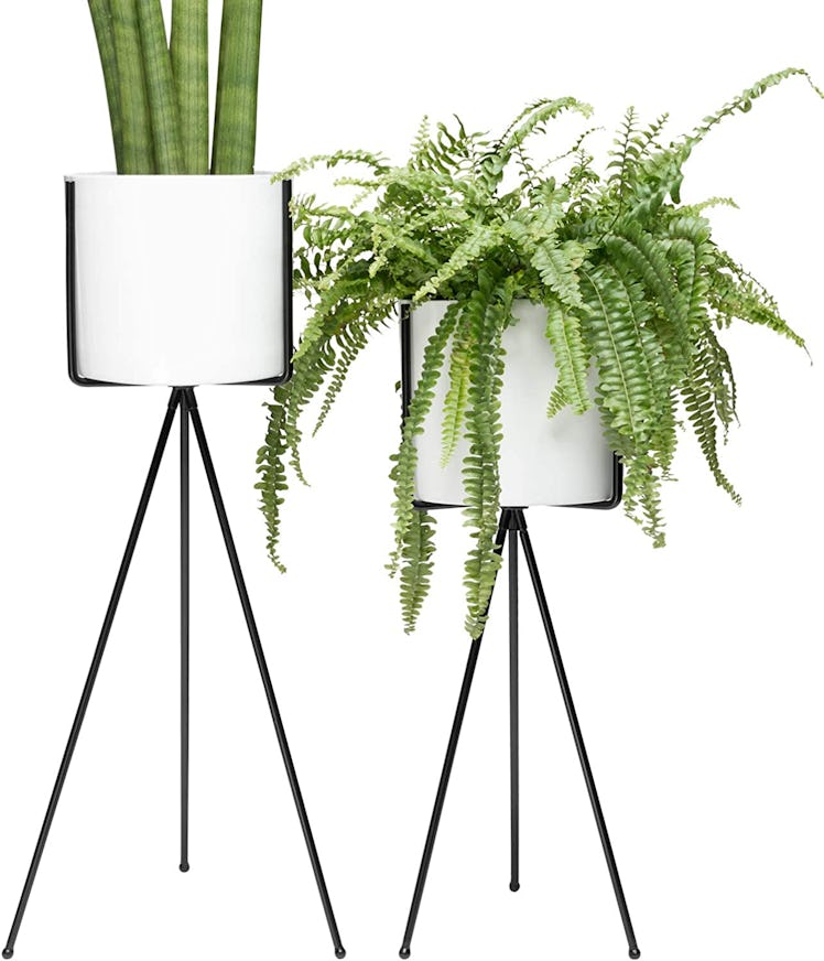 kimisty White Planter with Stand (Set of 2)