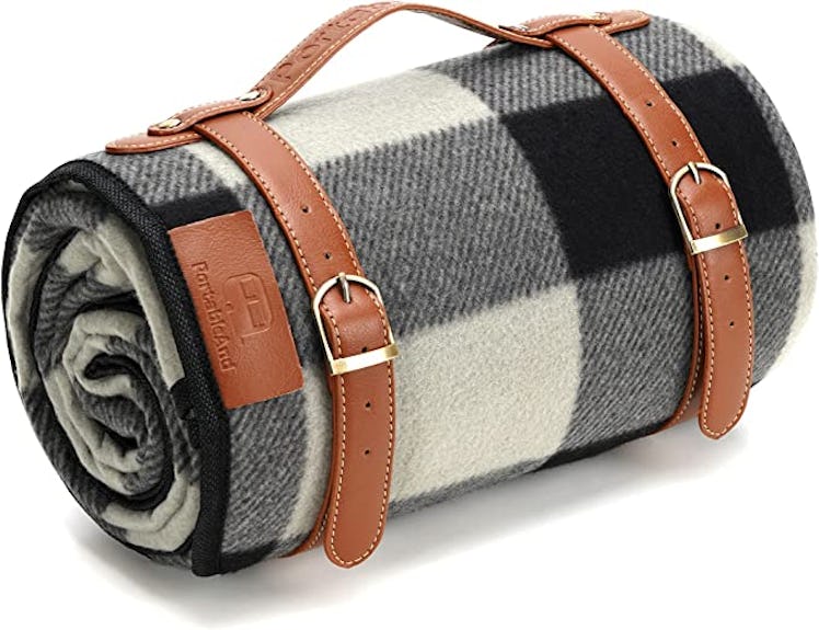 PortableAnd Extra Large Water-Resistant Picnic & Outdoor Blanket