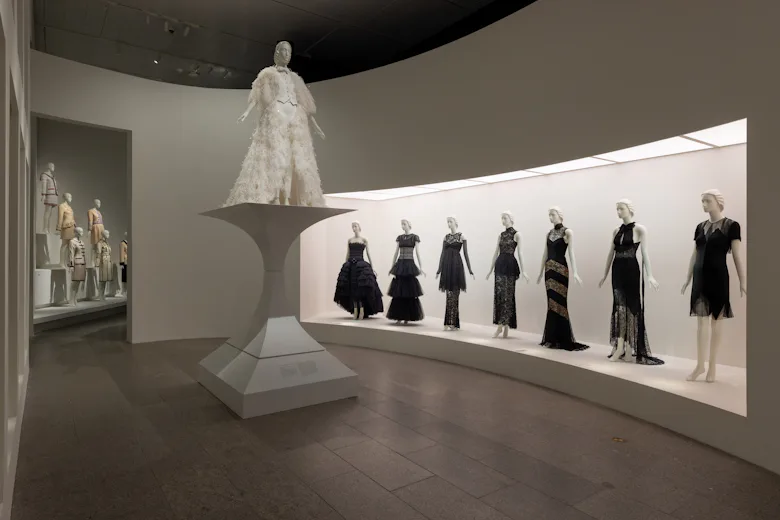 Inside 'Karl Lagerfeld: A Line of Beauty' Exhibition at the Metropolitan Museum of Art Inside 'Karl Lagerfeld: A Line of Beauty' Exhibition at the Metropolitan Museum of Art