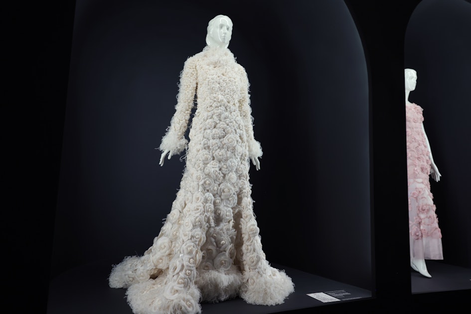 Inside ‘Karl Lagerfeld: A Line of Beauty’ Exhibition at the ...