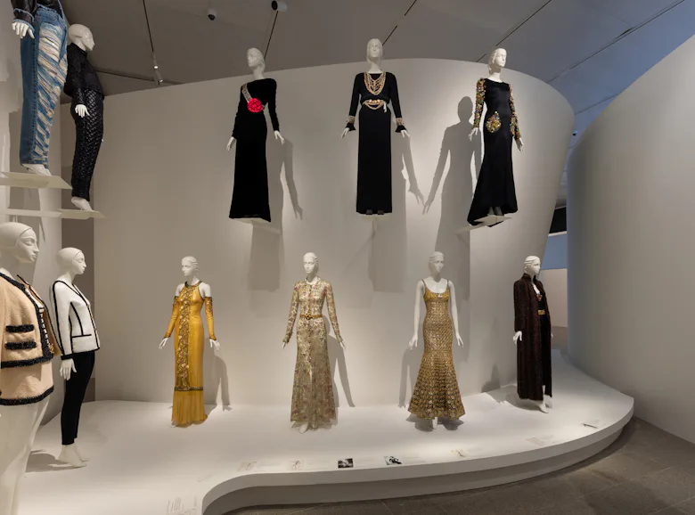 karl lagerfeld a line of beauty dresses Karl Lagerfeld: A Line of Beauty at The Met LIZ HEATHER