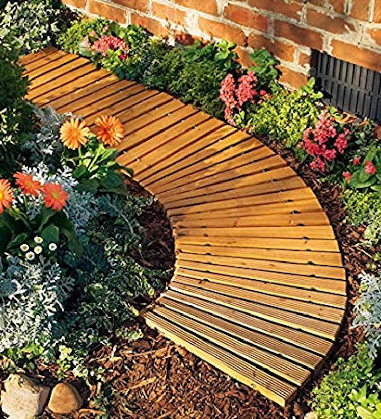Plow & Hearth Roll Out Wooden Curved Garden Pathway