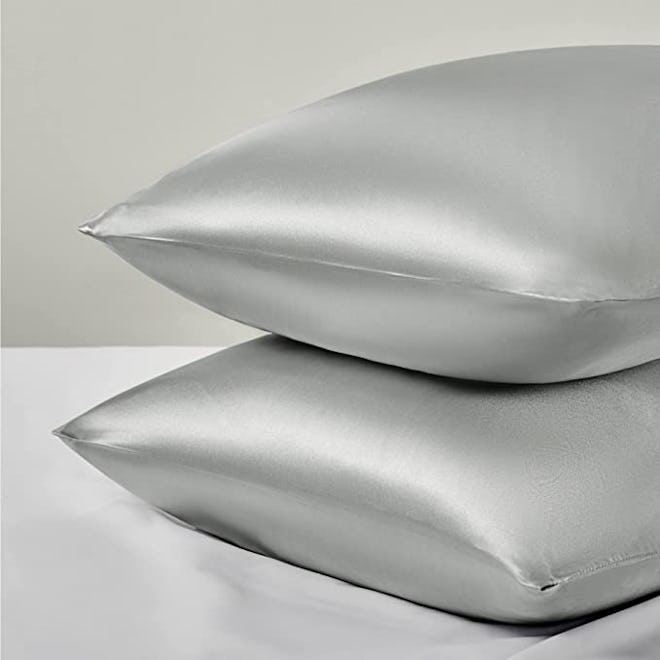 Bedsure Satin Pillowcase for Hair and Skin Queen